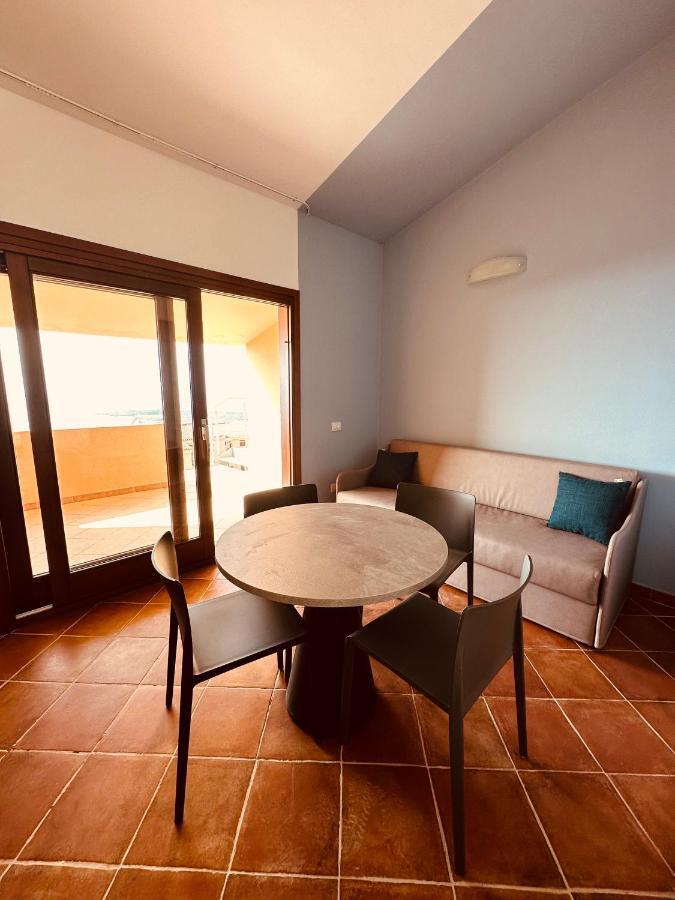 Rocce Rosse Sardinia Aparthotel Isola Rossa Buitenkant foto